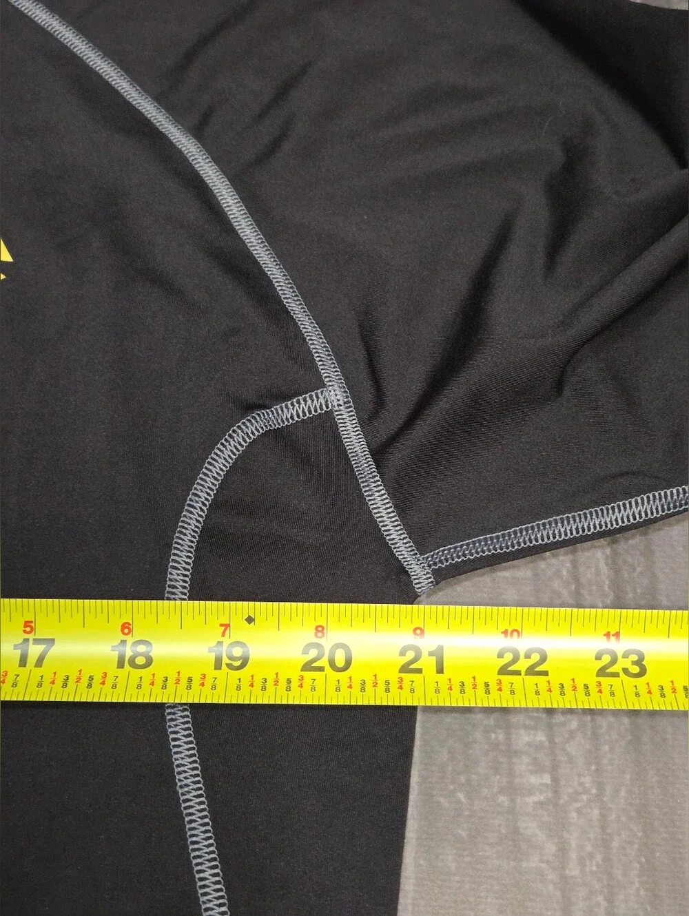 EvoShield Hoodie Mens M Black Swag Tech Performance Training Long Sleeve Shirt